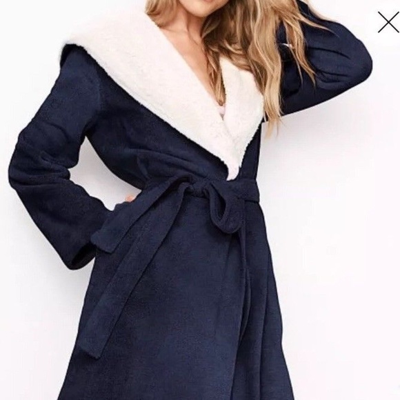 Victoria's Secret Other - Victoria’s Secret Navy Blue Robe Size M/L